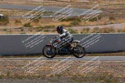 media/Apr-19-2025-AHRMA (Sat) [[3d98ca3309]]/Race/Group 1/Turn 4/